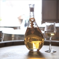 浄酎 Purified Spirit 金紙垂 アメリカンホワイトオーク樽熟成 桐箱 〔710ml〕 リキュール 日本酒