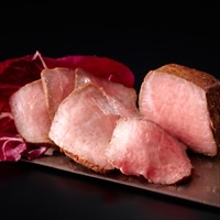 阿蘇あか牛のローストビーフ 〔あか牛ローストビーフ200g、赤酒ソース40g〕 惣菜