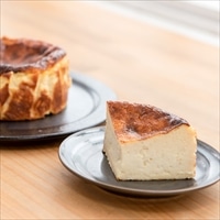 バスクチーズケーキ 〔4号(直径12cm)〕 洋菓子 【北海道・沖縄・離島 お届け不可】