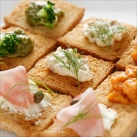 北海道野菜・チーズのディップ・山わさびソースセット 〔北海道野菜のディップミニ3種、北海道チーズディップミニ2種、北海道山わさびソース〕