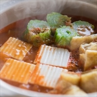 南禅寺豆腐屋服部 京風豆腐チゲセット 〔絹豆腐250g×2、手揚げ(中)×1、京都ほし山 豆腐チゲ用味噌200g×1、京都湯波吉 小巻ゆば4個入×1〕【北海道・沖縄県・離島 配送不可】