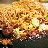 岡山名物 ひるぜん焼そば 〔(めん150g×2、タレ40g×2、山椒0.2g×2)×4〕 焼きそば【沖縄県・離島 配送不可】