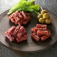 岐阜のドライソーセージ3種セット 飛騨牛入り なっとく豚 奥美濃古地鶏 〔飛騨牛入りドライソーセージ40g×2 ほか全3種〕 ソーセージ