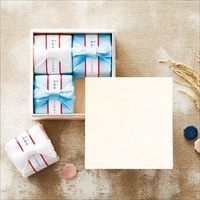 新潟県産コシヒカリ 木箱入 青包み 〔300g(2合)×4〕 米