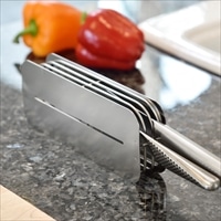 包丁スタンド シルバー 〔サイズ：約21.9×5.0×高さ8.5cm、重量：約0.37kg〕 台所用品 包丁ラック【沖縄県・離島 配送不可】