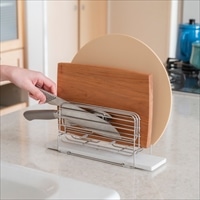 まな板＆包丁スタンド 〔本体サイズ：約30.0×8.2×高さ12.5cm、重量：約0.51kg〕 台所用品 キッチン収納【沖縄県・離島 配送不可】