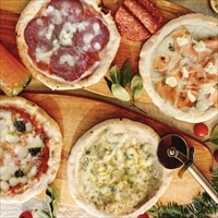 八ヶ岳ピザ 贅沢 食べ比べセット 〔マルゲリータ・チーズ&イタリアンチーズクワトロ・鹿サラミ・湧水ます〕 ピザ 冷凍