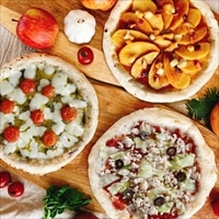 八ヶ岳ピザ 八ヶ岳 食べ比べセット 〔マルゲリータビアンカ206g・高原キャベツ250g・幻の津金りんご300g〕 ピザ 冷凍