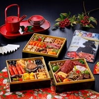 牛たん炭焼 利久 和洋中おせち 三段重 亀 牛たん塩味付き〔3~4人前(37品目)、牛たん100g〕御節料理 お正月【沖縄県・離島 配送不可】