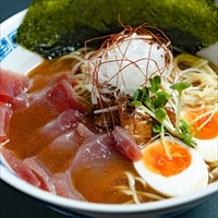 手延べ 乾麺 マグロラーメン 〔(麺80g×2、スープ55g×2)×2〕 ラーメン