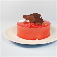 白金プレミアムミロワール フランボワーズ ギフト〔5号(直径15cm)〕ケーキ 冷凍