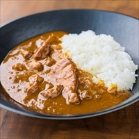 だるまミート 岐阜 結旨豚 スパイスポークカレー ギフト〔200g×4〕カレー 温めるだけ