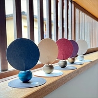 小泉屋 風鈴 こゆら ギフト〔風鈴(Φ90×110mm)、台座〕卓上風鈴 真鍮 ベル【北海道・沖縄県・離島 配送不可】