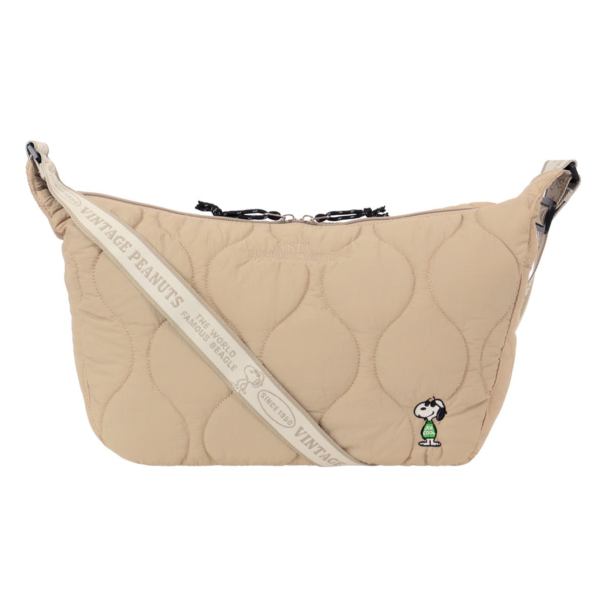 SNOOPY スヌーピー キルティング ショルダーバッグ A4 13インチ 40807 PEANUTS ピーナッツ 刺繍 軽量 大きめ ペットボトル収納 旅行 グレージュ