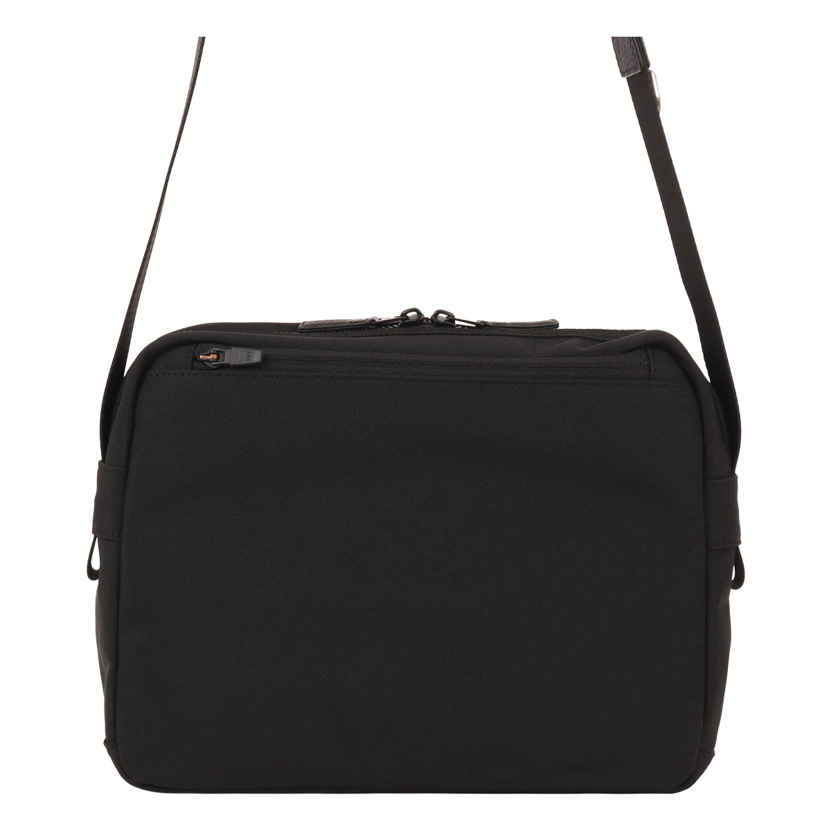 TAKEO KIKUCHI タケオ キクチ ショルダーバッグ B5 メンズ 横型ショルダー ASTON アストン 755102 ビジネスバッグ ビジネス カジュアル 弱撥水加工 ブラック 【01】ブラック -