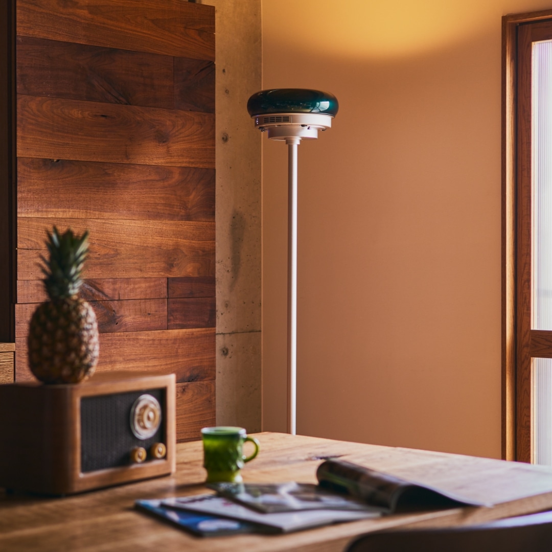 サンスター　除菌消臭　QAIS-air- 03 + Stand Light