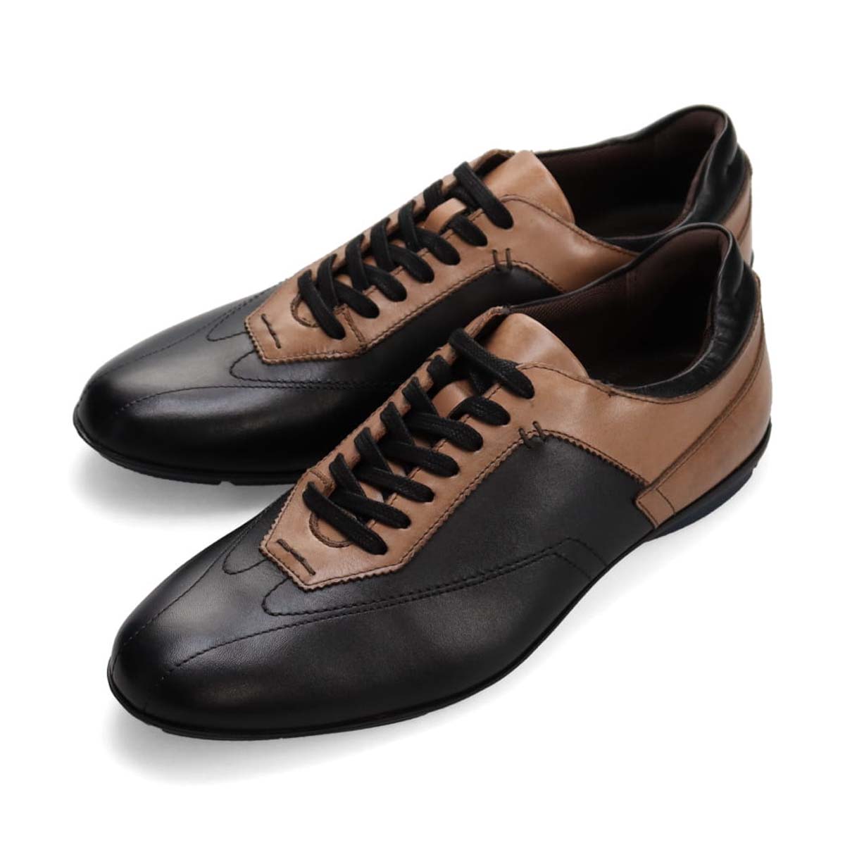 【抗菌消臭機能】モデロ MODELLO さまざまなシーンに合わせやすい ドレスレザースニーカー DM6922