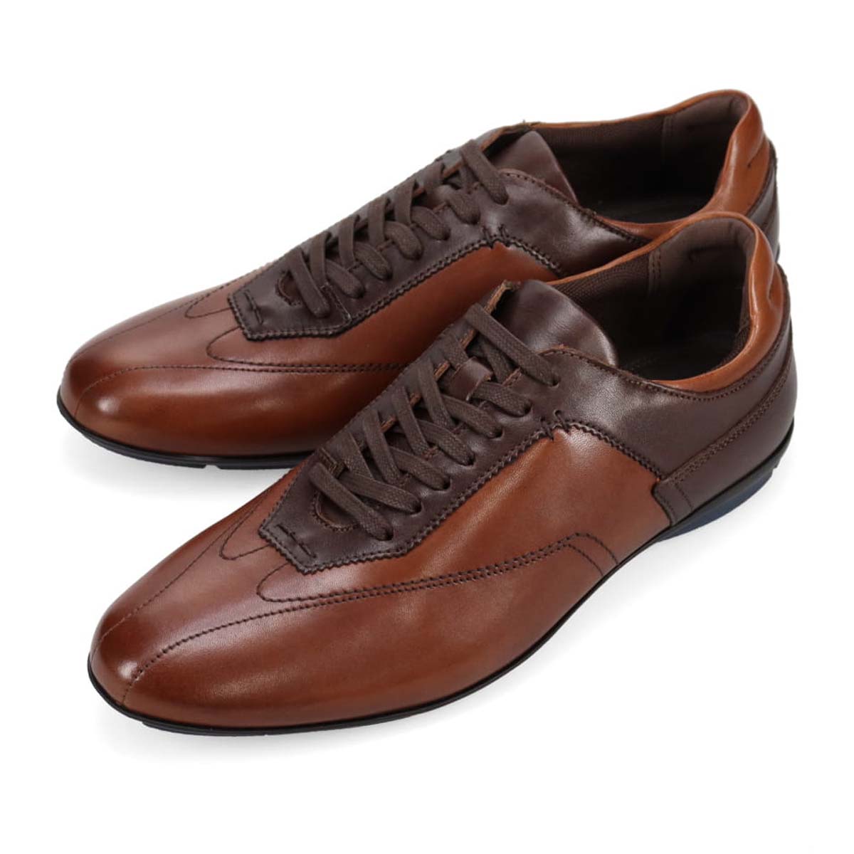 【抗菌消臭機能】モデロ MODELLO さまざまなシーンに合わせやすい ドレスレザースニーカー DM6922