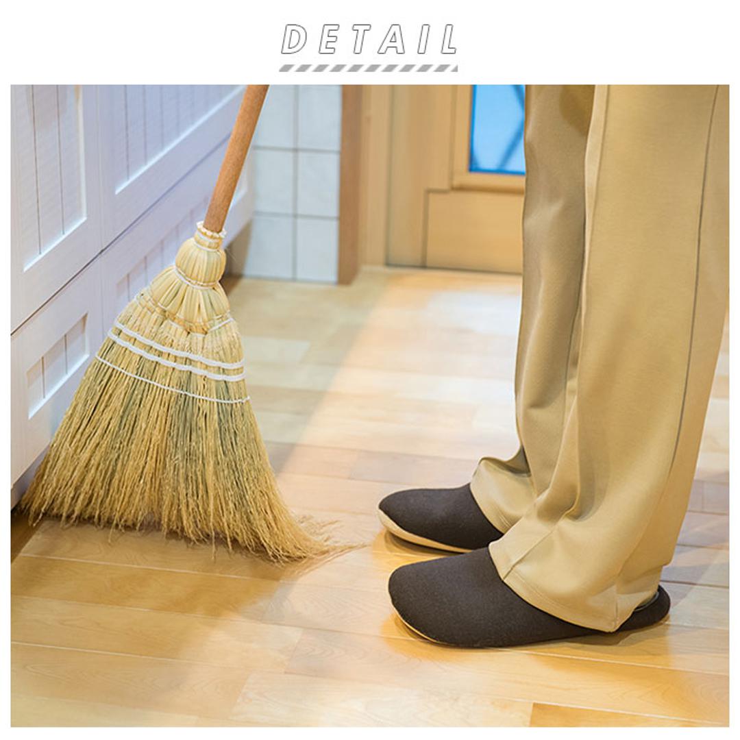 ほうき 室内 通販 ショート ホウキ 掃除グッズ 掃除 かわいい 可愛い Broom ブルーム 室内 ポップ 玄関 子供 天然素材 おしゃれ オシャレ ナチュラル ブラック ブラウン グレー ナチュラル ミックスブラック ミックスブラウン ミックスグレー ミックス 生活雑貨 デザイン ナチュラル ・