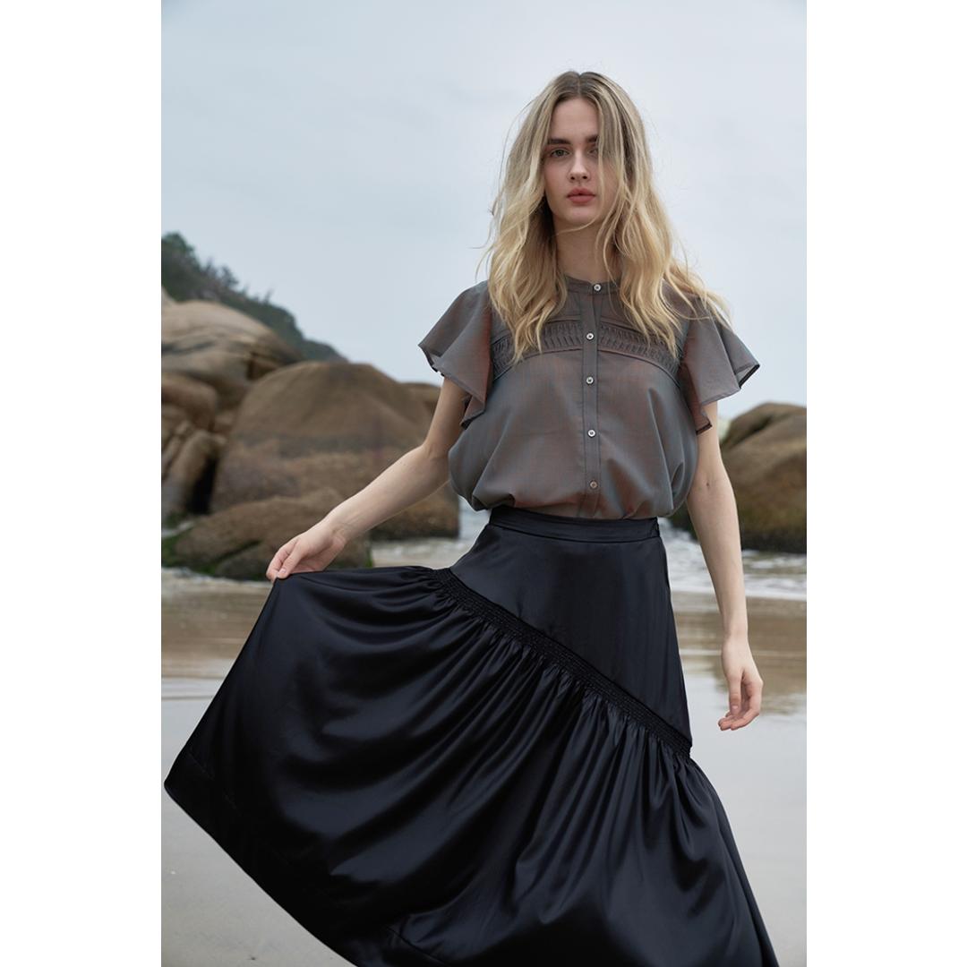 MIND レザーライクサテンギャザースカート 通販 スカート ギャザースカート ひざ丈スカート レディース ギャザー ひざ丈 膝丈 ひざ下 アシンメトリー サテンスカート 光沢 おしゃれ ブランド マインド 123S004 ボトムス レディースファッション black ・