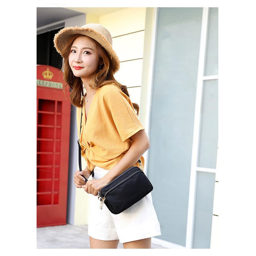 ショルダーバッグ レディース 斜めがけ 通販 ミニショルダー 肩掛けカバン ミニバッグ サブバッグ 軽量 2way 大人 無地 布 ナイロン 小さめ 通勤 3way ポーチ おしゃれ バッグ 鞄 かばん フェス 旅行 ポシェット シ ワイン ・