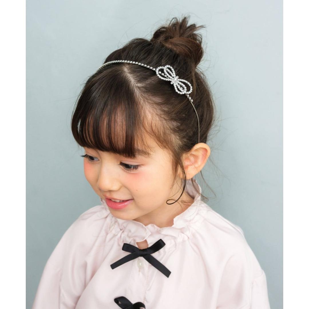 Rora カチューシャ 通販 ヘアアクセサリー 髪飾り ヘッドドレス 子供 女の子 可愛い おしゃれ シルバー キラキラ リボン ラインストーン 発表会 入園式 卒園式 入学式 子ども用アクセサリー ヘアアレンジ ヘアーアクセサリー キッズファッション シルバー ・