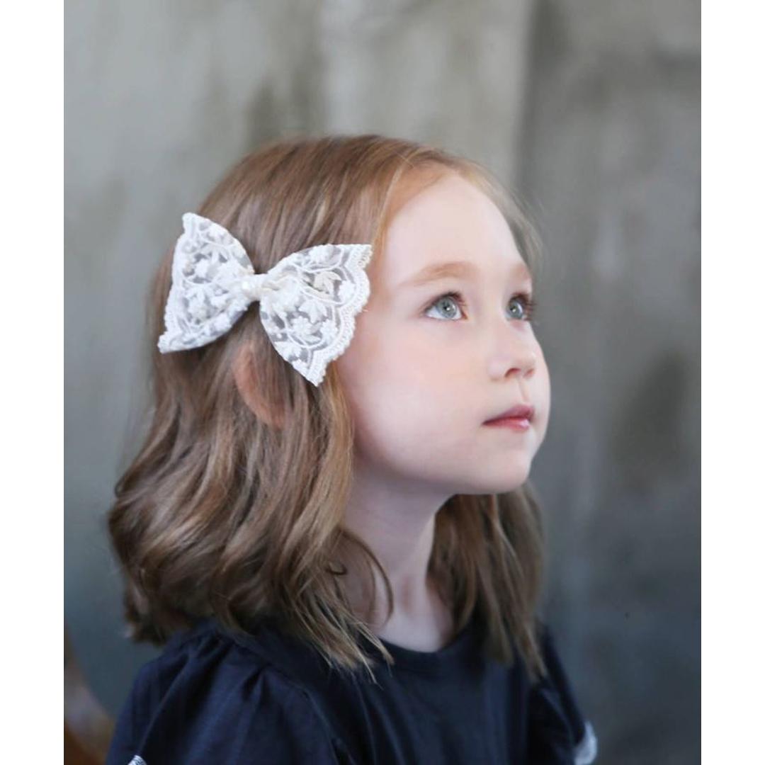 Rora ヘアクリップ キッズ 通販 ヘイリー 髪飾り 髪留め リボン 大きめ レース パール ホワイト 女の子 子供 子ども こども フォーマル ナチュラル カジュアル 卒園式 入学式 結婚式 パーティー 七五三 誕生日 かわいい おしゃれ ヘアアクセサリー アイボリー フリー