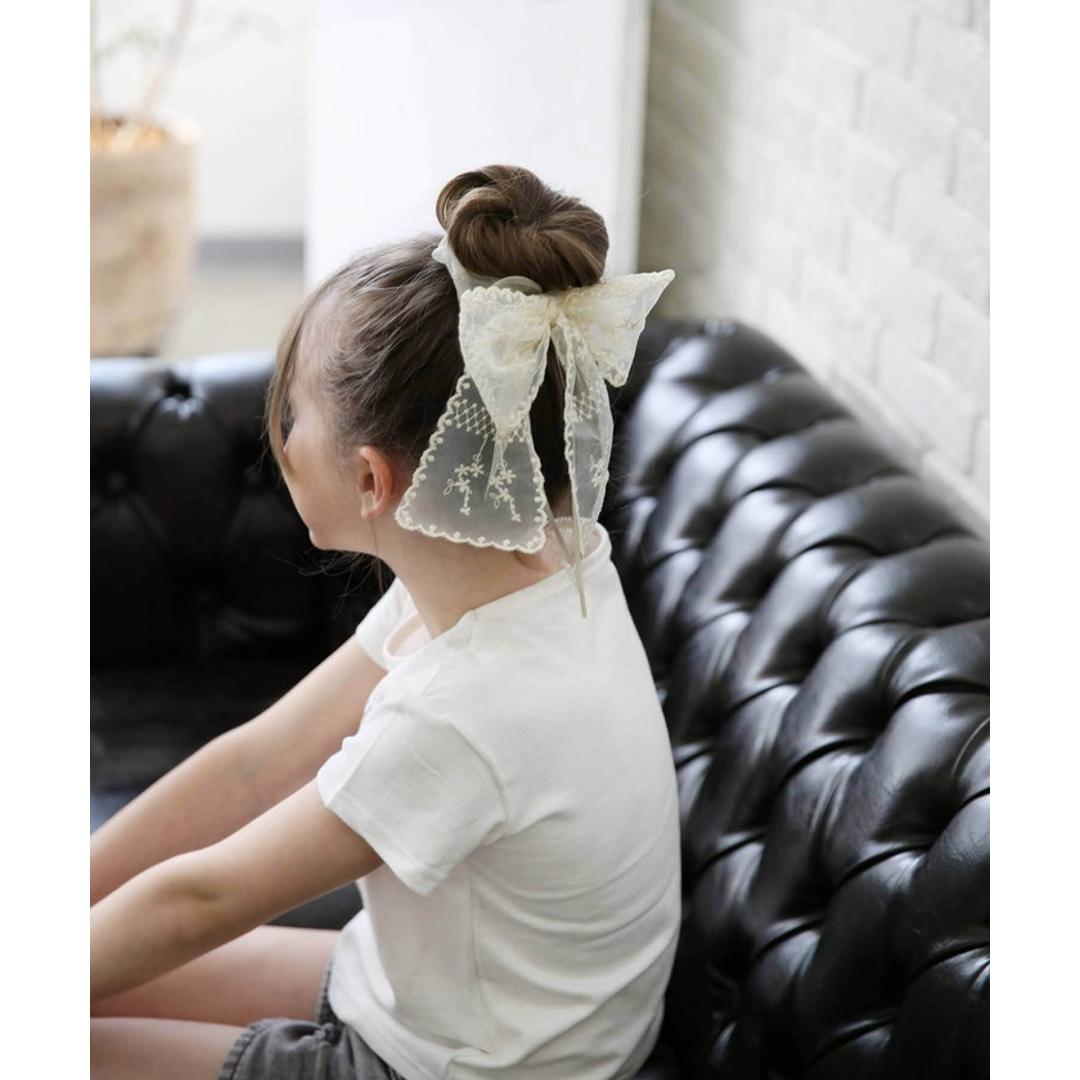 Rora シュシュ キッズ 通販 ミルククリーム 髪飾り お団子 ヘアゴム ポニーテール リボン 大きめ レース 女の子 子供 子ども こども フォーマル 大人っぽい 上品 卒園式 入学式 ピアノ発表会 誕生日 結婚式 パーティー ヘアアレンジ ヘアアクセサリー クリーム フリー