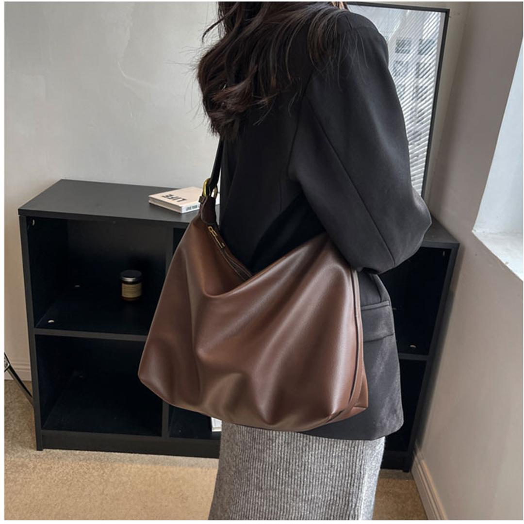 ショルダーバッグ レディース 大人 通販 トートバッグ 斜め掛け レディースバッグ レザーバッグ トートバック レザーバック ショルダー おしゃれ オシャレ 上品 エレガント ビジネスバッグ カバン 鞄 肩掛け シンプル 入園式 入学式 通勤 通学 ブラウン ・