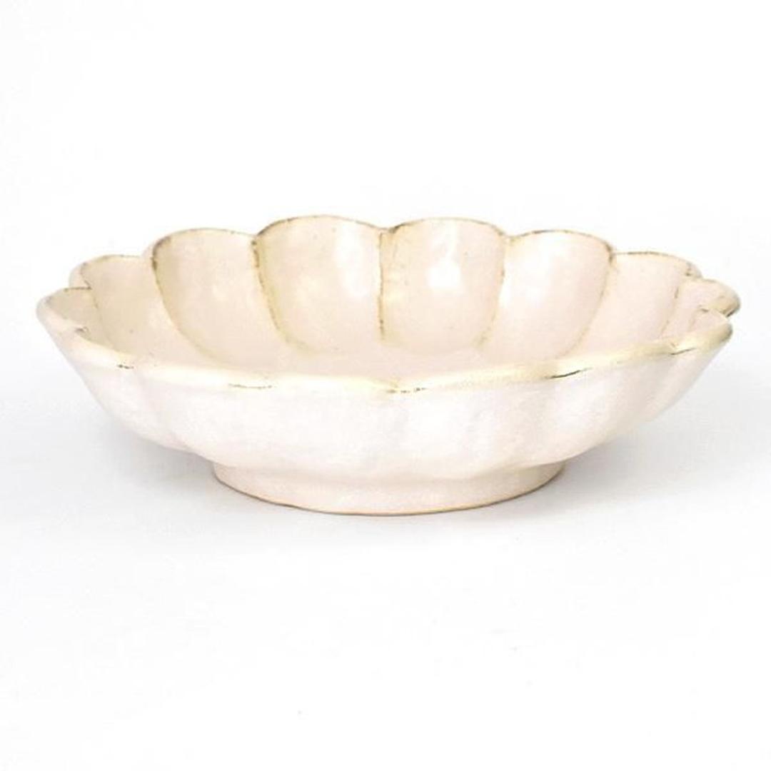 美濃焼 小鉢 通販 日本製 小皿 中鉢 美濃 焼 16cm 取り皿 副菜 取皿 和食器 おしゃれ モダン かわいい 花形 花型 お花 サラダ デザート 電子レンジ対応 食洗機対応 朝食 おやつ 夕食 リンカ 16ボウル グルメスタイル キッチン用品 ホワイト ・