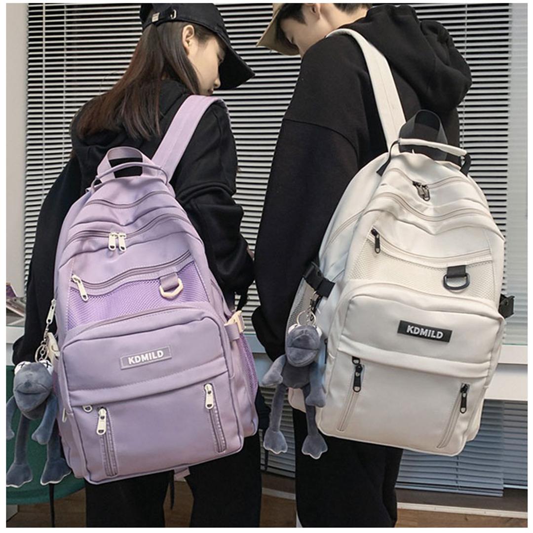 リュック メンズ 通販 バックパック スポーツリュック リュックサック リックサック リック バッグ バック 鞄 かばん カバン レディース 大容量 軽量 撥水 pc対応 キャリーオン 通勤 通学 中学生 高校生 アウトドア 旅行 お泊り おしゃれ かわいい ホワイト ・