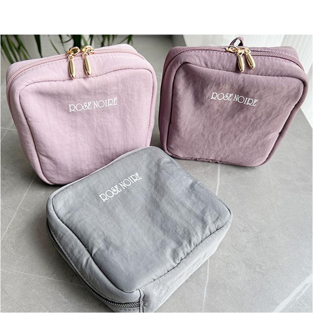 化粧ポーチ メイクポーチ 通販 メイク 化粧 マルチポーチ ポーチ コスメ バニティポーチ 旅行ポーチ トラベルポーチ 旅行 トラベル ジム 大容量 持ち運び かわいい おしゃれ 小物入れ 整理 仕切り メイクブラシ ポケット 収納 シンプル 贈り物 ギフト ブラウン ・