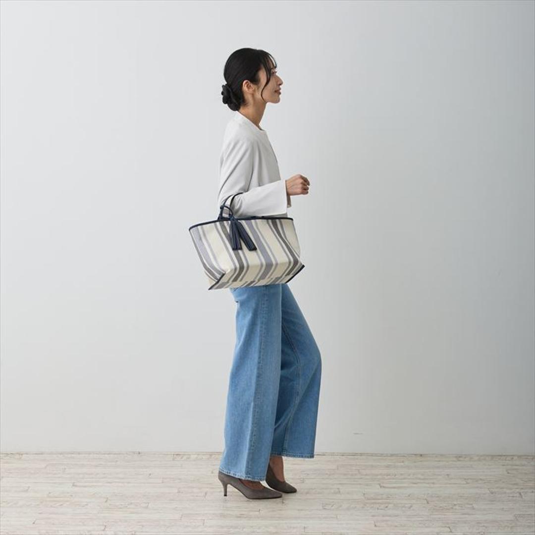 ルートート トートバッグ ROOTOTE 1070 通販 トートバック 小さめ レディース 通学 通勤 手提げバッグ 手提げかばん 手提げカバン 手提げ鞄 おしゃれ シンプル 大人 きれいめ タッセル チャーム ストライプ DELI ワイド デリ BLUEGRAY ・