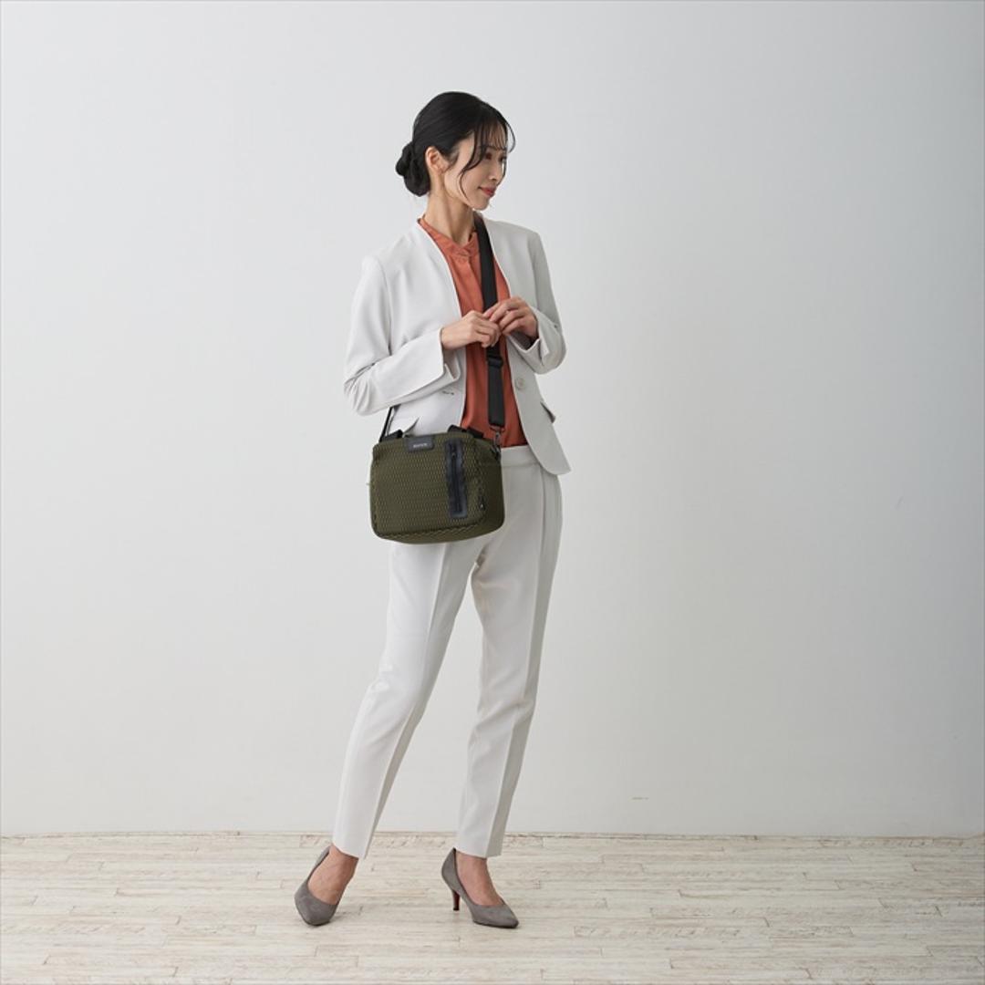 ルートート ショルダーバッグ ROOTOTE 1072 通販 ショルダーバック 斜めがけバッグ 2way トート レディース メンズ 小さめ 軽量 軽い シンプル 無地 大人 きれいめ おしゃれ 旅行 スポーツ アウトドア Towny SQUARE スクエア BLACK ・