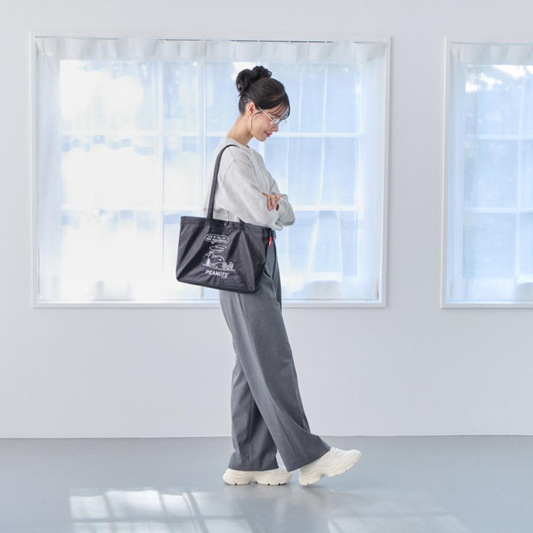 ルートート スヌーピー ROOTOTE 8445 通販 トートバッグ 肩掛けバッグ レッスンバッグ 手提げバッグ A4 通勤 通学 大きめ 横長 横型 キャラクター A-quatre アーキャトル SNOOPY 大人 かわいい おしゃれ 可愛い レディースバッグ Black ・