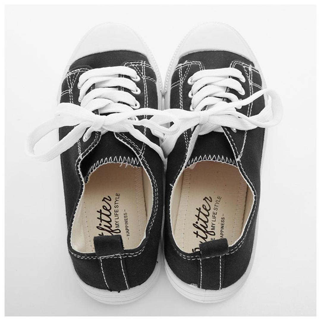 スニーカー レディース おしゃれ 通販 黒 40代 通学 中学 高校 キャンバスシューズ ローカット 無地 シンプル ブラック ネイビー ホワイト 白 紐靴 ひもぐつ ひも付き くつ クツ カジュアル Mサイズ 約23-24cm Lサイズ 約24-25cm 紐あり ヒモあり 定番 ローカット ぺたんこ レッド 【即日発送】M約23-24cm