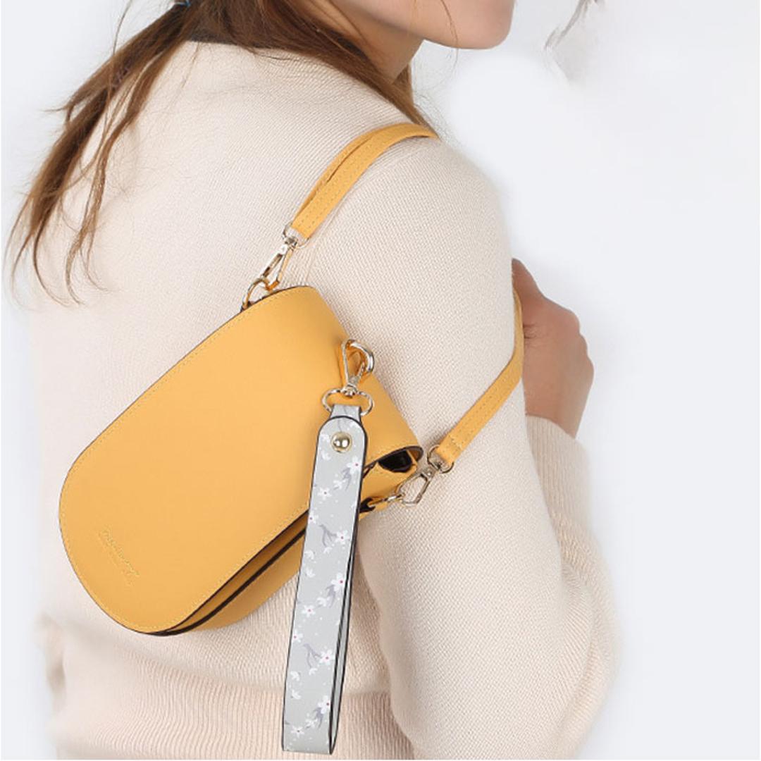 スマホショルダー レディース 通販 メンズ ショルダー スマホポーチ ポーチ スマホ 財布 肩掛け 斜めかけ 斜めがけ カードポケット カードホルダー お財布ショルダー おしゃれ かわいい ミニ バッグ きれいめ 上品 コンパクト 大人 ギフト イエロー ・
