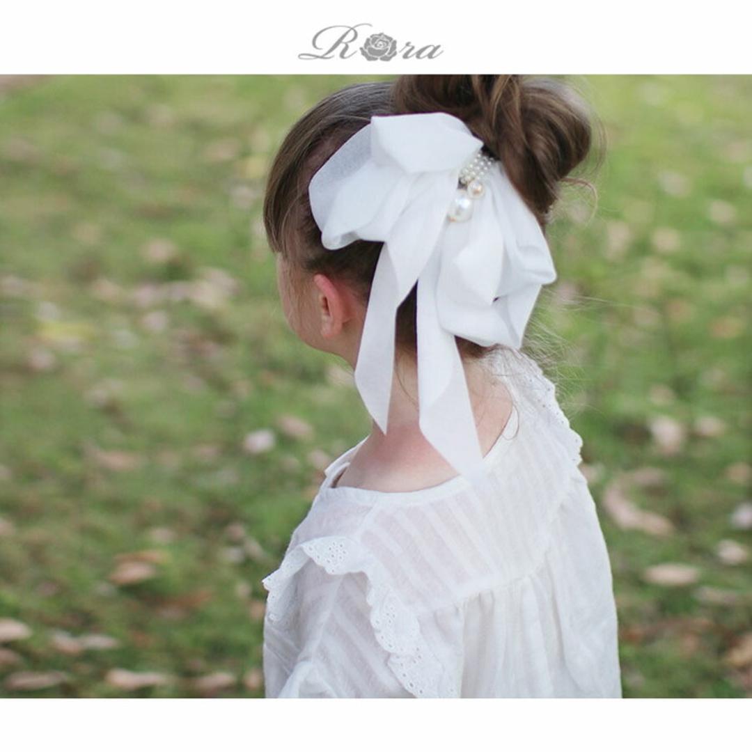 Rora ヘアゴム キッズ 通販 ルボン 髪ゴム 髪飾り 髪留め リボン シフォン 大きい パール 女の子 子供 子ども こども おしゃれ かわいい フォーマル 大人っぽい 上品 入園式 卒園式 入学式 卒業式 結婚式 パーティー ヘアアレンジ ヘアアクセサリー ホワイト FREE