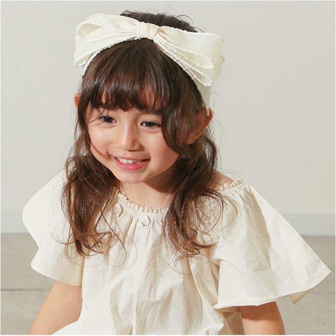 Rora ブラウス 襟なし 通販 ローラ クリーミー カットソー キッズ 子供 女の子 女子 こども 子ども きれいめ 白 ベージュ フレアスリーブ 花 お花 おしゃれ かわいい オシャレ 可愛い カジュアル トップス 子ども服 子供服 キッズファッション クリーム 110cm