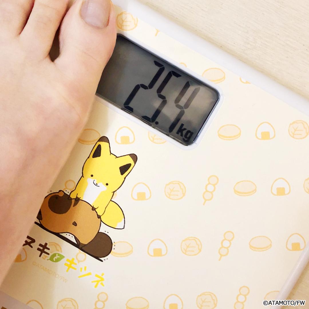 タヌキとキツネ グッズ 通販 満腹なタヌキとキツネ 体重計 ヘルスメーター デジタルヘルスメーター タニタ TANITA HD-660-TK シンプル かわいい コンパクト 小さいサイズ キャラクター 可愛い 健康家電 身体測定器 満腹なタヌキとキツネ ・