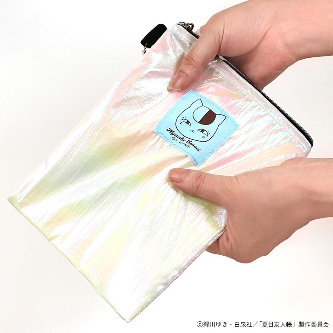 夏目友人帳 グッズ 通販 ニャンコ先生 ニャンコ先生グッズ ポーチ 縦型 化粧ポーチ 小物入れ フラットポーチ コスメポーチ 小さめ キャラクター アニメ 猫 ねこ ネコ 大人 かわいい おしゃれ 可愛い オシャレ レディースバッグ ニャンコ先生 ・