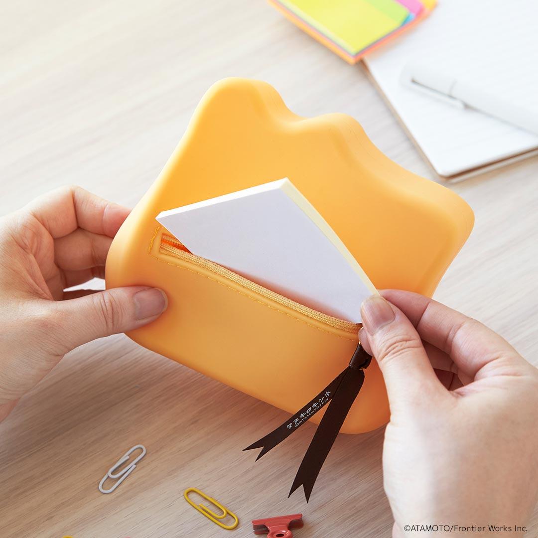 タヌキとキツネ グッズ 通販 シリコン ポーチ シリコンポーチ 小物入れ コインケース ミニポーチ キャラクター 小さめ おしゃれ かわいい オシャレ 可愛い たぬきグッズ キツネグッズ 化粧ポーチ レディースバッグ タヌキとキツネ ・