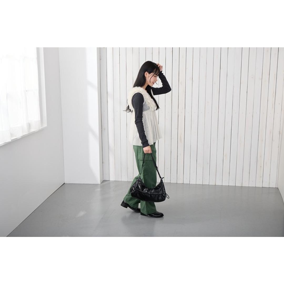 ルートート ショルダーバッグ ROOTOTE 3635 通販 ショルダーバック 斜めがけバッグ 三日月型ショルダーバッグ 肩掛けバッグ 軽量 軽い おしゃれ 上品 きれいめ シンプル 大人 かわいい 旅行 オシャレ 可愛い DELI デリ レディース SILVER ・