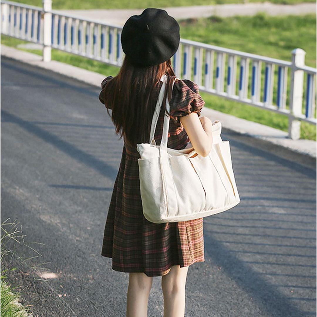 【最短即日発送】【送料無料】トートバッグ レディース A4 通販 トート マザーズバッグ バッグ かばん トートバック 鞄 バック 大容量 キャンバス 無地 大きめ 大人 学生 通勤 通学 ビジネス マイバッグ ポケット マチあり シンプル カジュアル おしゃれ オシャレ かわいい アイボリー ・