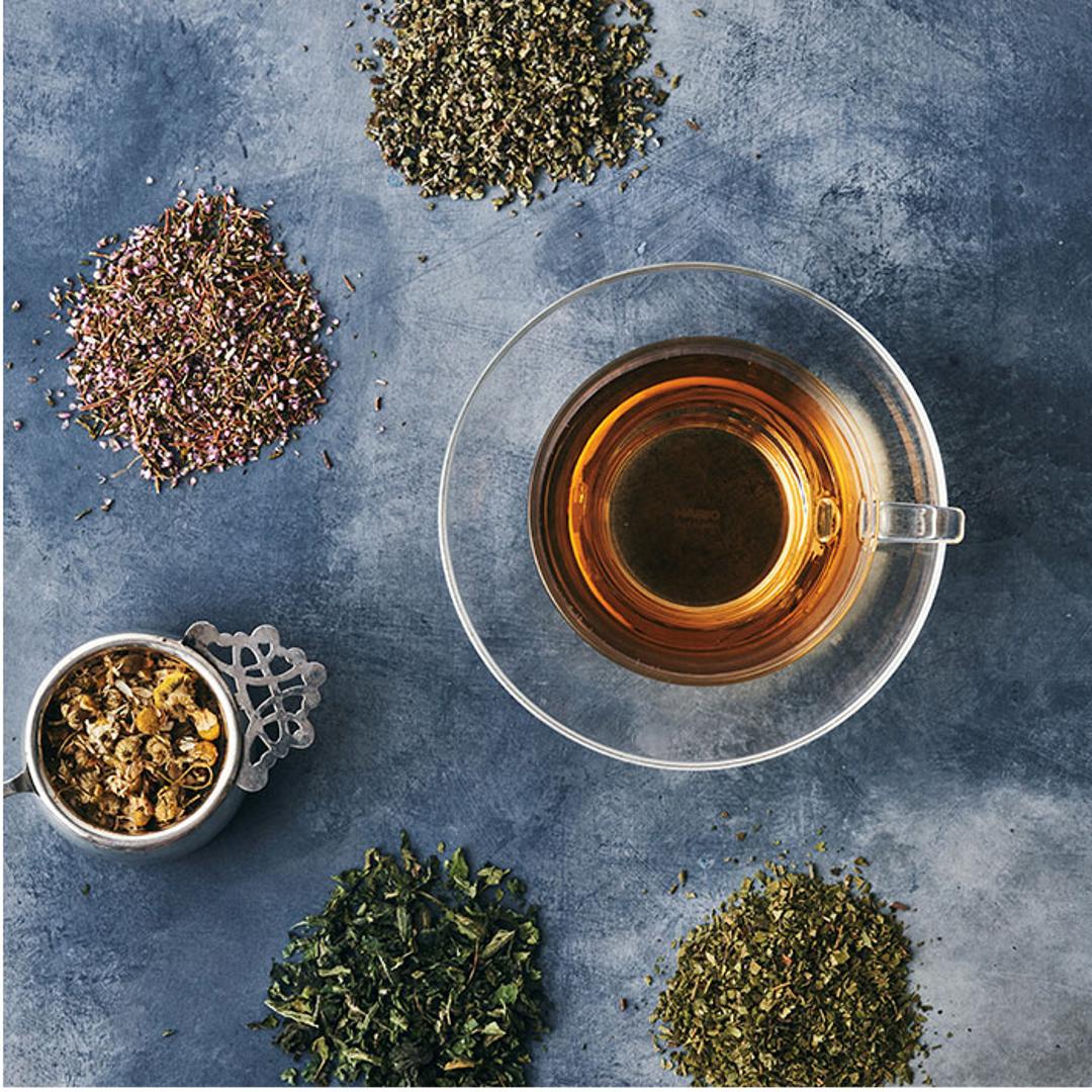 エイジングケア コンディショナー 通販 リンス TEA REMEDIES RENEW ティーレメディーズ リニュー 200g アミノ酸系 ダメージケア キューティクル 天然成分 紅茶エキス アッサムティー ナチュラル 色落ち防止 保湿 正規品 ヘアケア 美容 ホワイト ・