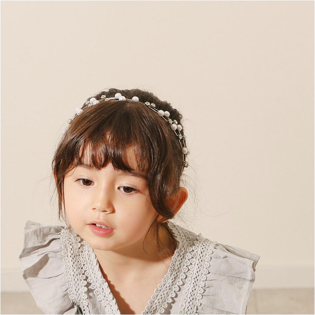 RORA カチューシャ 細め 通販 ローラ イザベラ ヘッドドレス ヘアアクセサリー 髪飾り キッズ 子供 子ども こども 女の子 女子 キラキラ パール フォーマル おしゃれ かわいい 入園式 卒園式 入学式 卒業式 発表会 結婚式 キッズファッション ゴールド ・