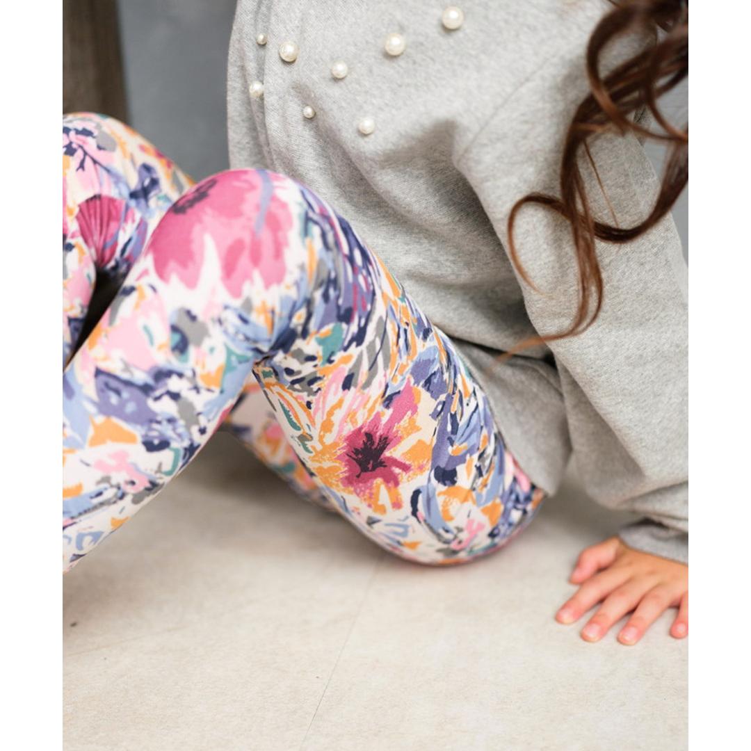 Rora 子供服 レギンス 通販 アザレア スパッツ パンツ ズボン 花柄 女の子 女子 子供 こども 子ども 10分丈 十分丈 通園 通学 幼稚園 かわいい おしゃれ カジュアル 春 夏 秋 冬 動きやすい ボトムス 子ども服 レッグウェア キッズファッション 花柄.パープル 110cm