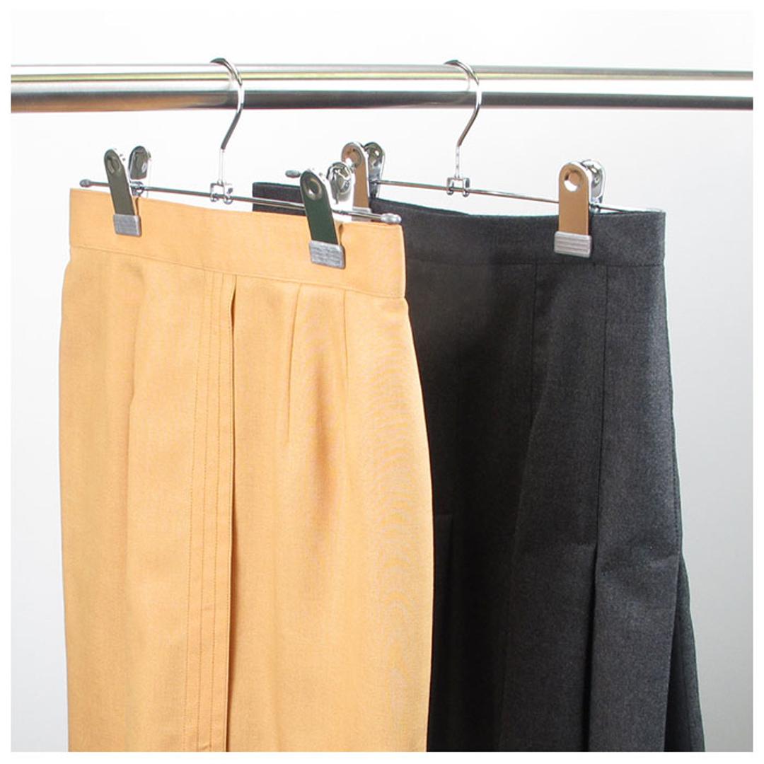ハンガー すべらない 10本 通販 女性用 スカートハンガー 10本組 セット ボトムス おしゃれ クリップ ハンガー ブランド アニマーレ シルバー 洋服 衣類収納 新生活 シンプル インテリア サワフジ 滑らない シルバー ・