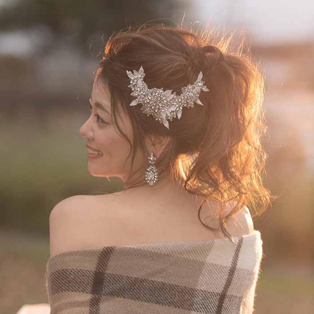 ブライダル ピアス 大ぶり 通販 ブライダルピアス ブライダルアクセサリー ウェディングアクセサリー 揺れるタイプ ゆれる 結婚式 花嫁 新婦 披露宴 パーティ 二次会 2次会 前撮り ウェディングドレス クリアストーン ヴィンテージ風 マーキスカット E-11 ゴールド ・