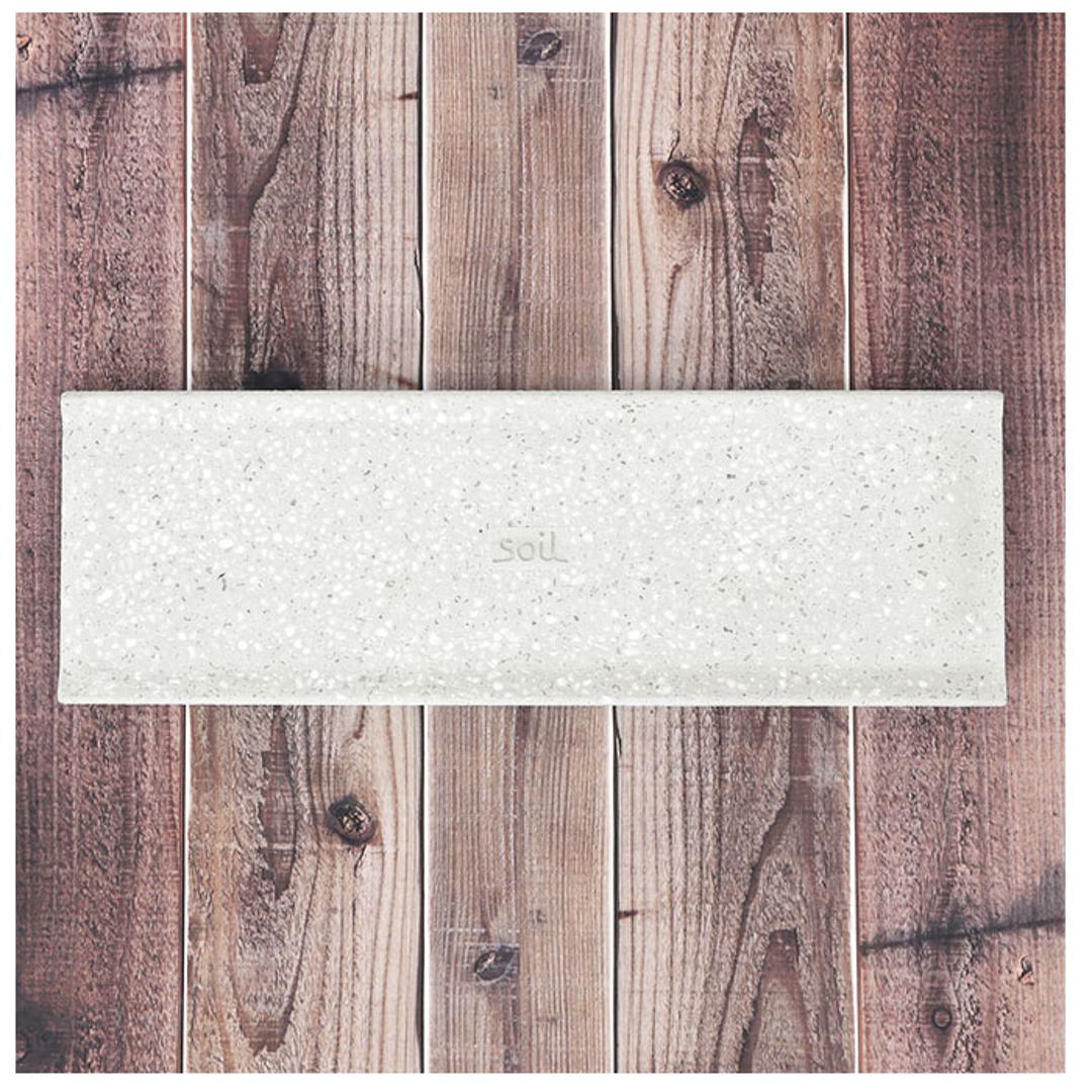 ソイル ディスペンサートレイ 通販 珪藻土 トレー 日本製 プレート SOIL soil Soil 縦8×幅24×厚さ1.5cm DISPENSER TRAY B057 ディスペンサートレイ 速乾 イスルギ 吸水 吸湿 調湿 乾燥 トレイ 洗面台 キッチン ナチュラル WHITE ・